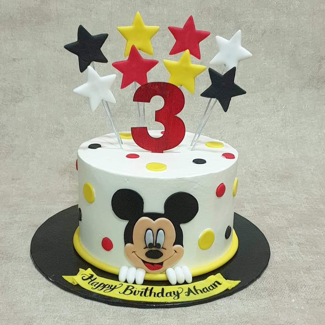 Mickey star cake