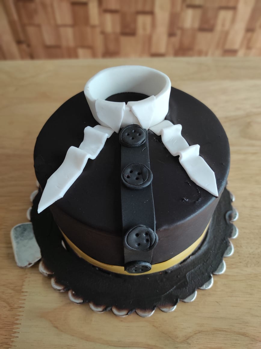 Lawyer graduation cake 4