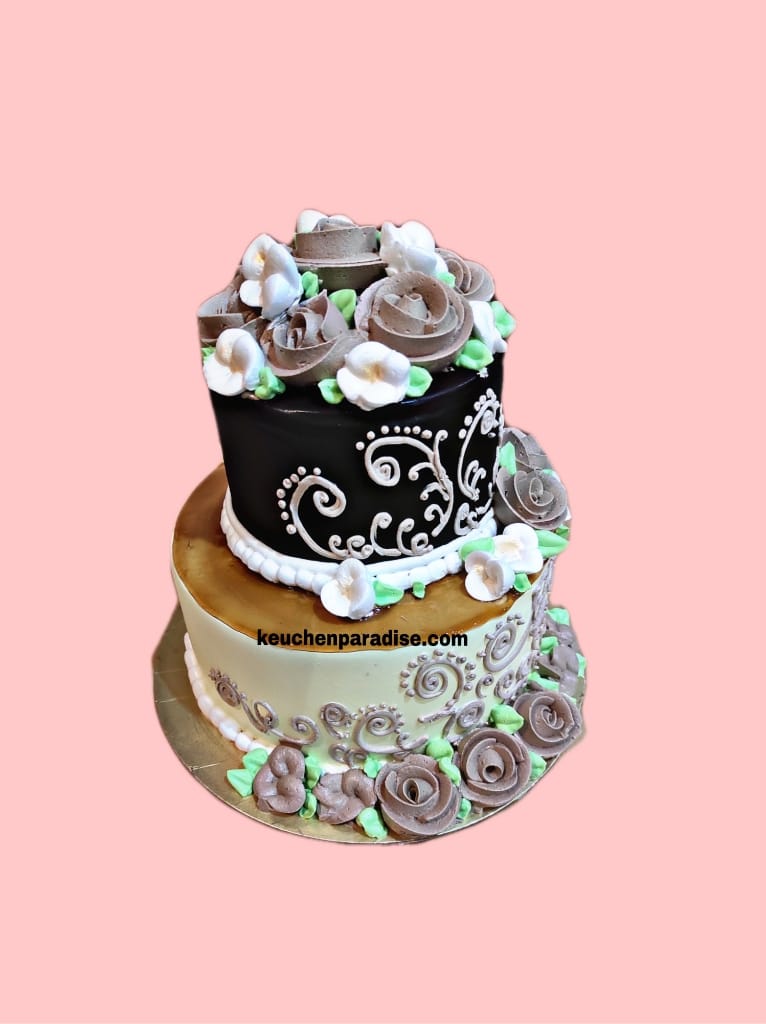 Floral tier cake