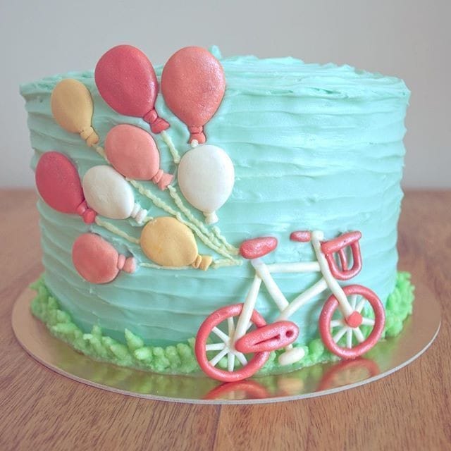 Bicycle baloon cake