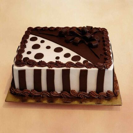 Brown n White Cake