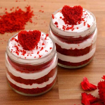 Red velvet jar cake